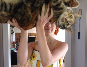 low maintenance thick hair round face medium length hairstyles